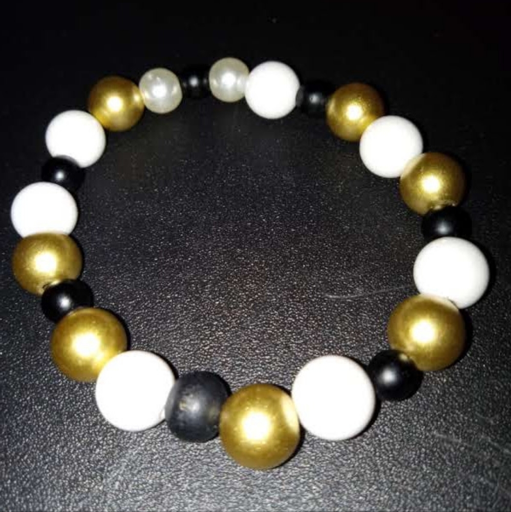 Handmade beaded bracelet